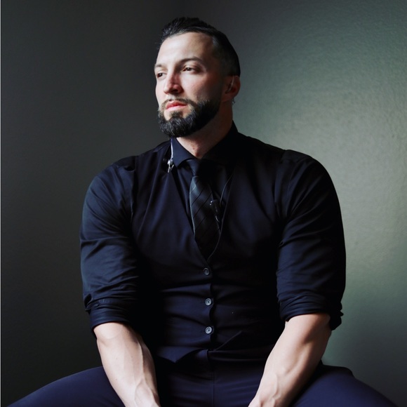 Meet your Posher, Ian - Picture 1 of 1